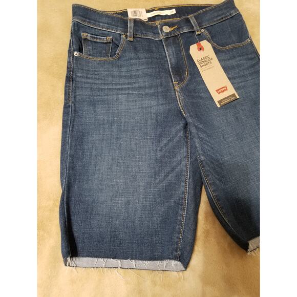 Levi's NWT Bermuda Shorts Denim Jeans Sculpt Mid Rise Slim Through Size 26 Blue - Picture 3 of 14